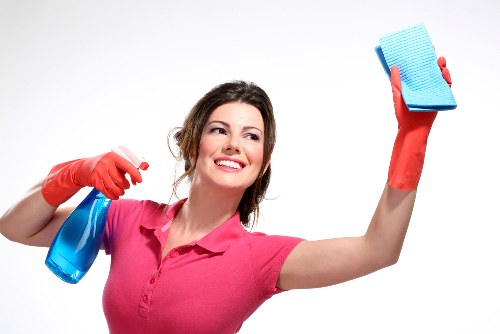 Mattress extraction cleaning in a residential bedroom
